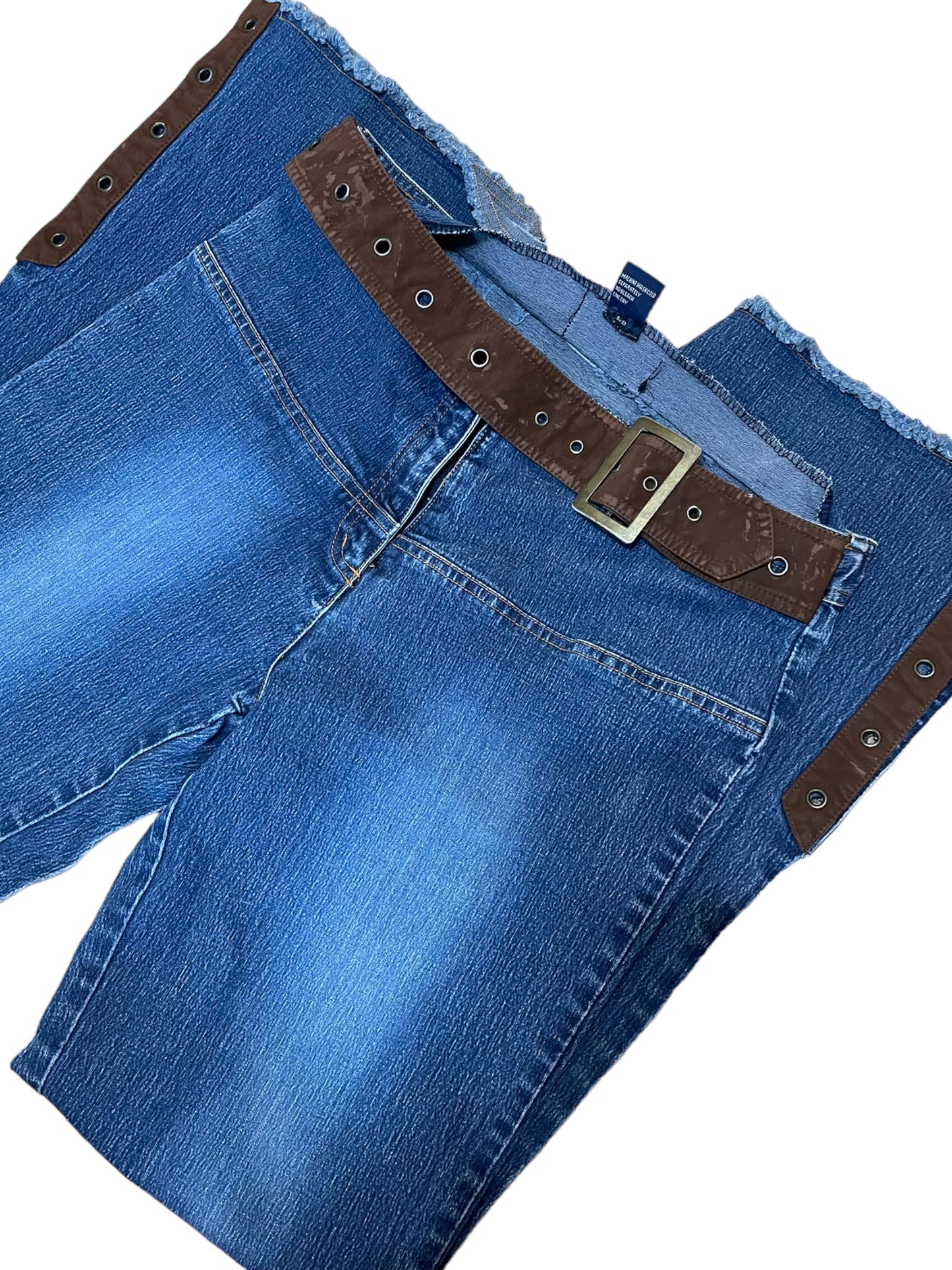 Y2K LEATHER BELTED JEANS