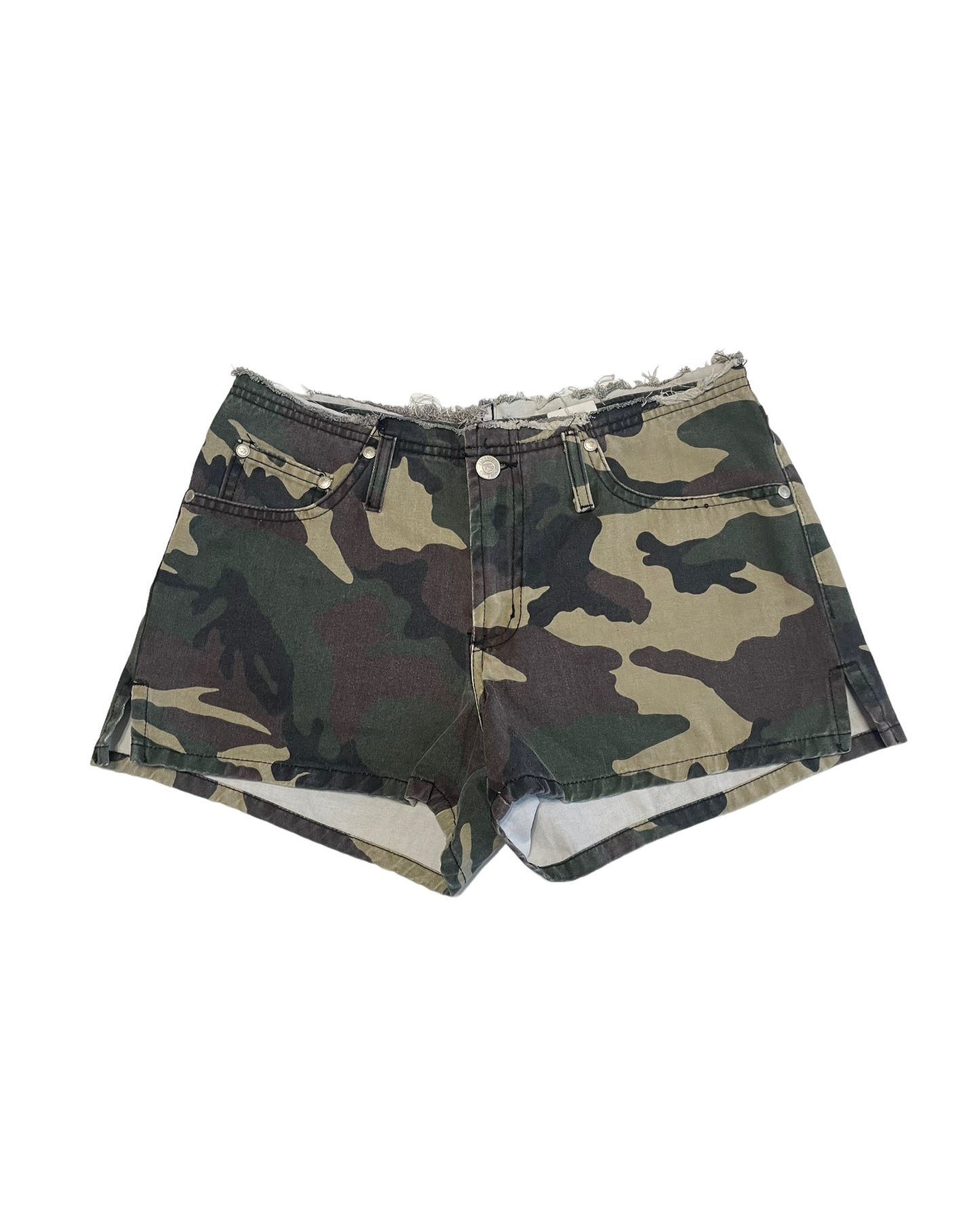 Y2K DISTRESSED CAMO SHORTS